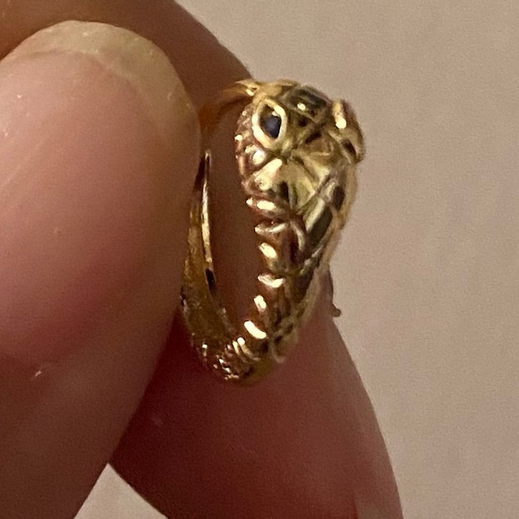 Gold Toned Snake Huggie Hoop Earrings (NWOT) - Picture 7 of 7